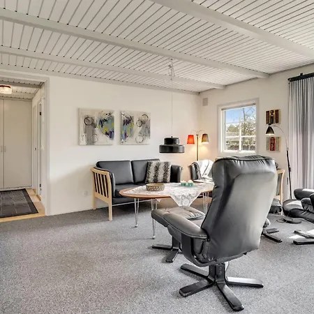 Semesterbostad Awesome In With Wifi