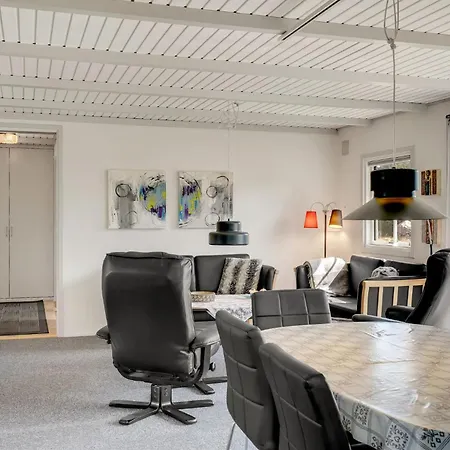 Semesterbostad Awesome In With Wifi Vejers Strand